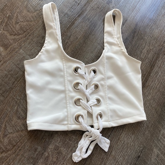 Tie Front Crop Top - Picture 2 of 5